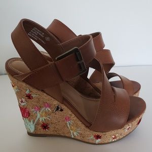 Sugar Haley Womens Wedge High Heel Sandals 7M